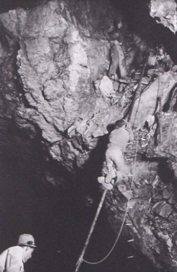 Escalade par l'équipe de P. Chevalier à la Dent de Crolles